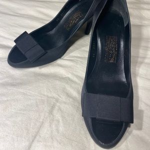 Ferragamo Black Pump